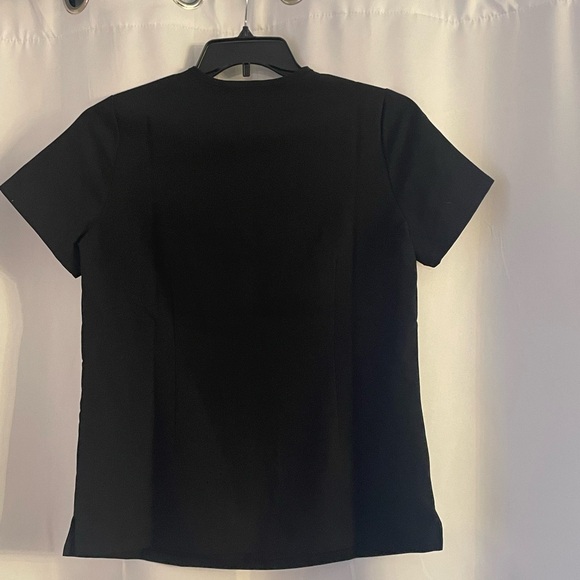 NWT Figs Scrub Top - Picture 2 of 5